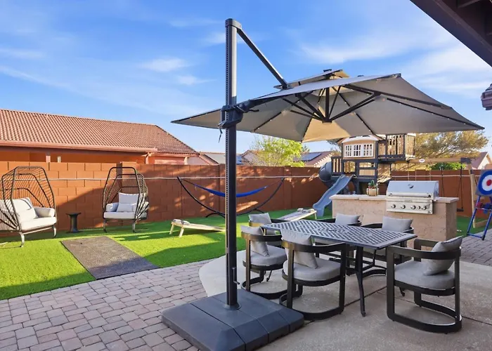 Recharge Ultimate Game Theater Heated Pool Villa